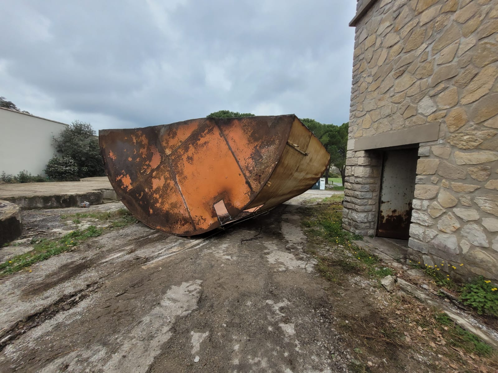 Découpe et enlèvement de cuve